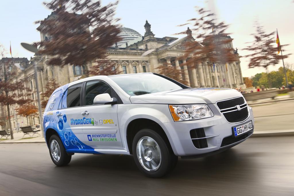 Opel Brennstoffzellenfahrzeuge absolvieren 10 000 Kilometer durch Berlin