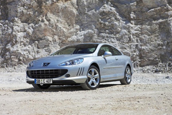 Peugeot 407 Coupé: Power-Diesel für den eleganten Franzosen 