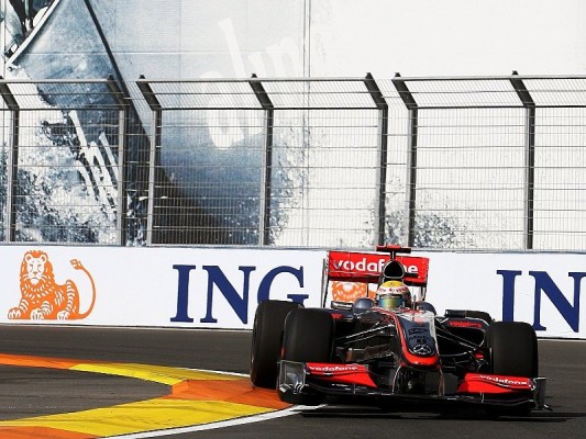 Qualifying -: Hamilton holt Pole Position
