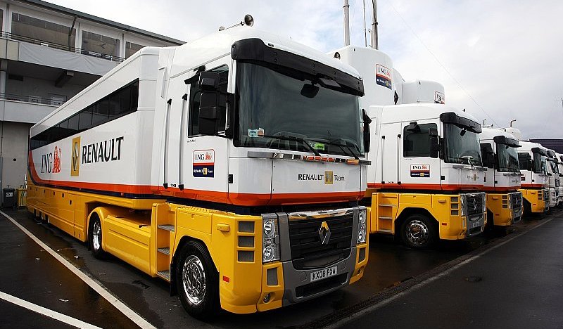 Renault in Valencia eingetroffen: Bereit für das Rennen