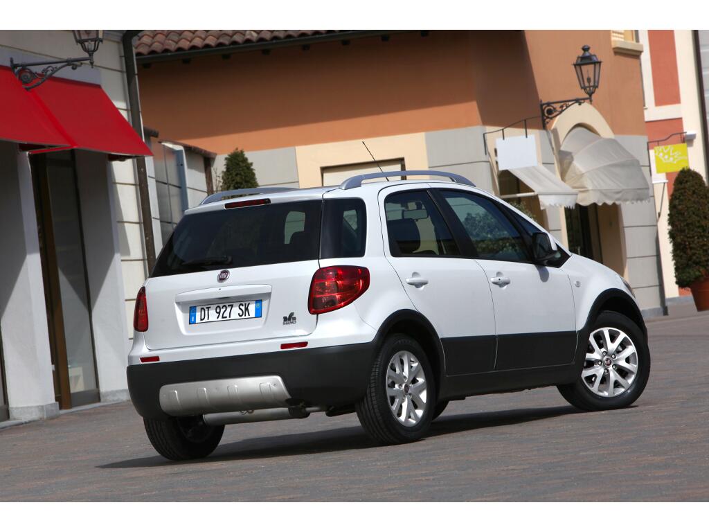 Sedici: Überarbeiteter Fiat Sedici mit verbesserten CO2-Werten
