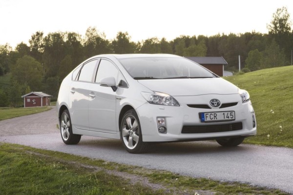Verbrauch von Hybridautos überzeugt ADAC 