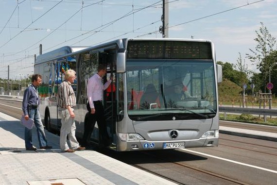 425 Daimler-Busse für die Niederlande