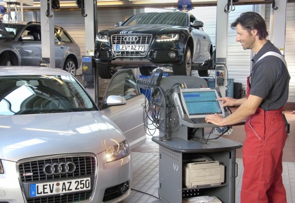 ADAC-Werkstatttest: Genau geschaut