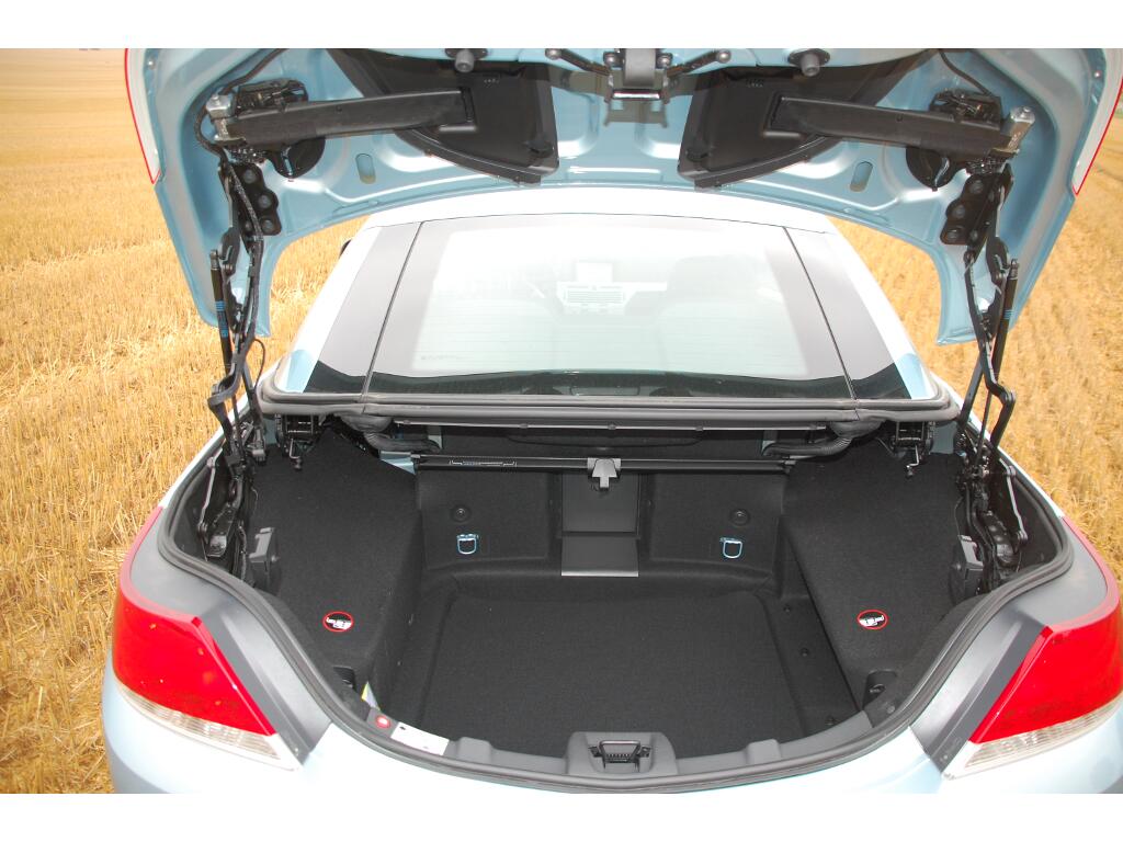 Astra: Erstkontakt Opel Astra TwinTop 1.6 Turbo Edition: Rüsselsheimer Sommerfreuden