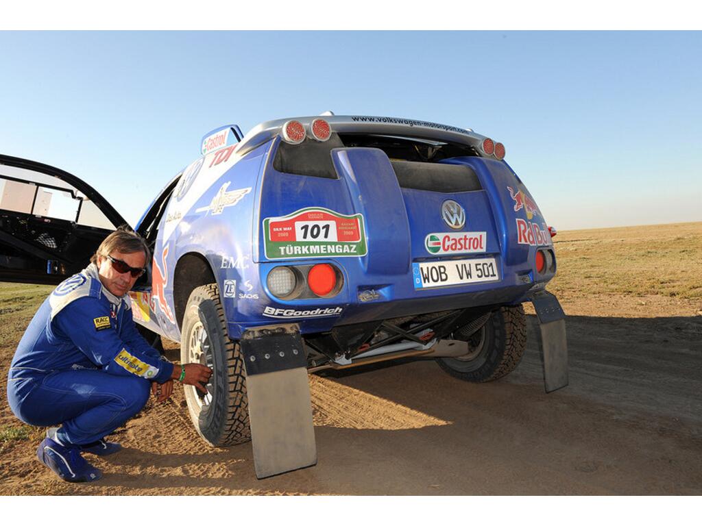 Automarken A - Z: Volkswagen nimmt an Silk-Way-Rallye teil
