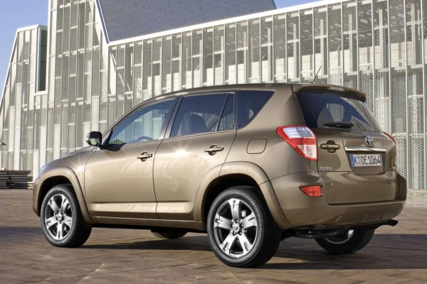 Diesel-Version des Toyota RAV4 nun auch mit Frontantrieb 