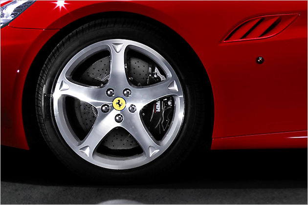 Ferrari California: Roter Renner im Schongang 