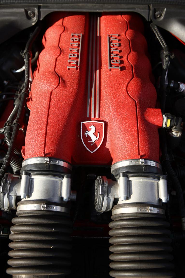 Ferrari California: Roter Renner im Schongang 
