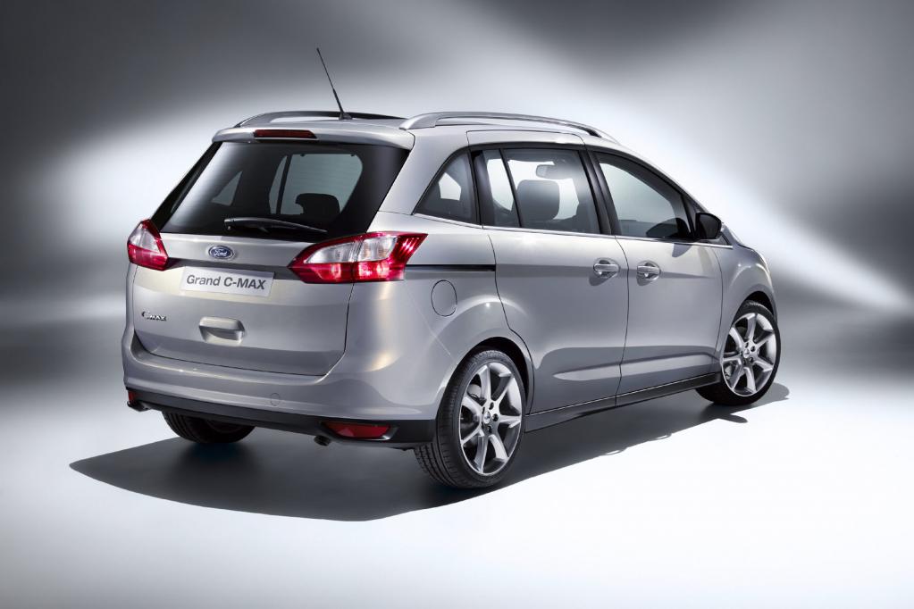 Ford C-Max auch als großer Siebensitzer 