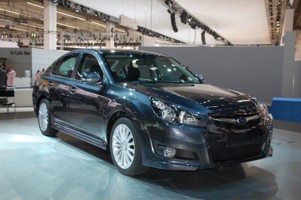 IAA 2009 Rundgang: Subaru Legacy und Outback als Europapremiere