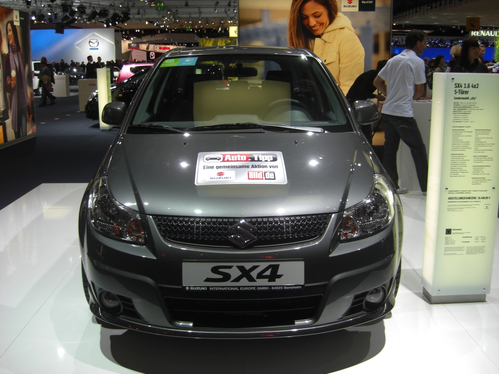 IAA 2009 Rundgang: Suzuki SX4 in Frankfurt