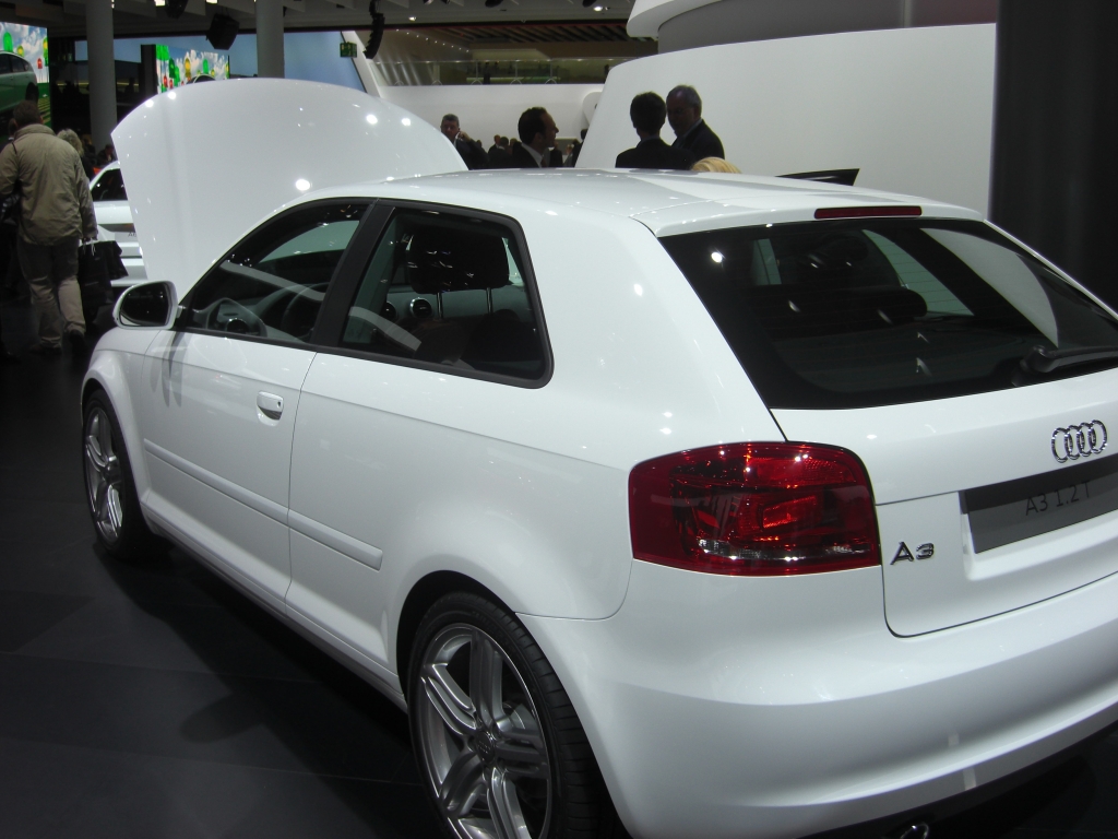 IAA Frankfurt: Audi A4/A4 Avant 2.0 TFSI flexible fuel können auch Bioethanol tanken