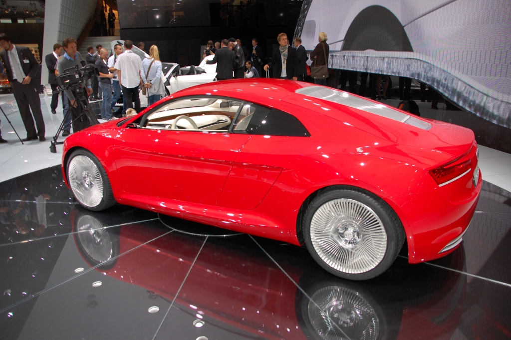 IAA Frankfurt: Audi präsentiert Sportwagen-Studie e-tron auf der IAA 