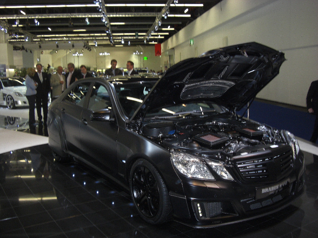 IAA Frankfurt: IAA 2009: Brabus-Kontrastprogramm