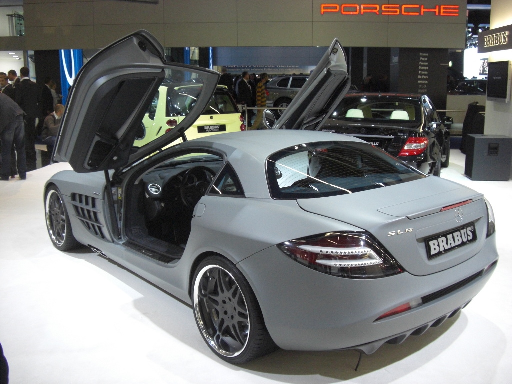 IAA Frankfurt: IAA 2009: Brabus-Kontrastprogramm