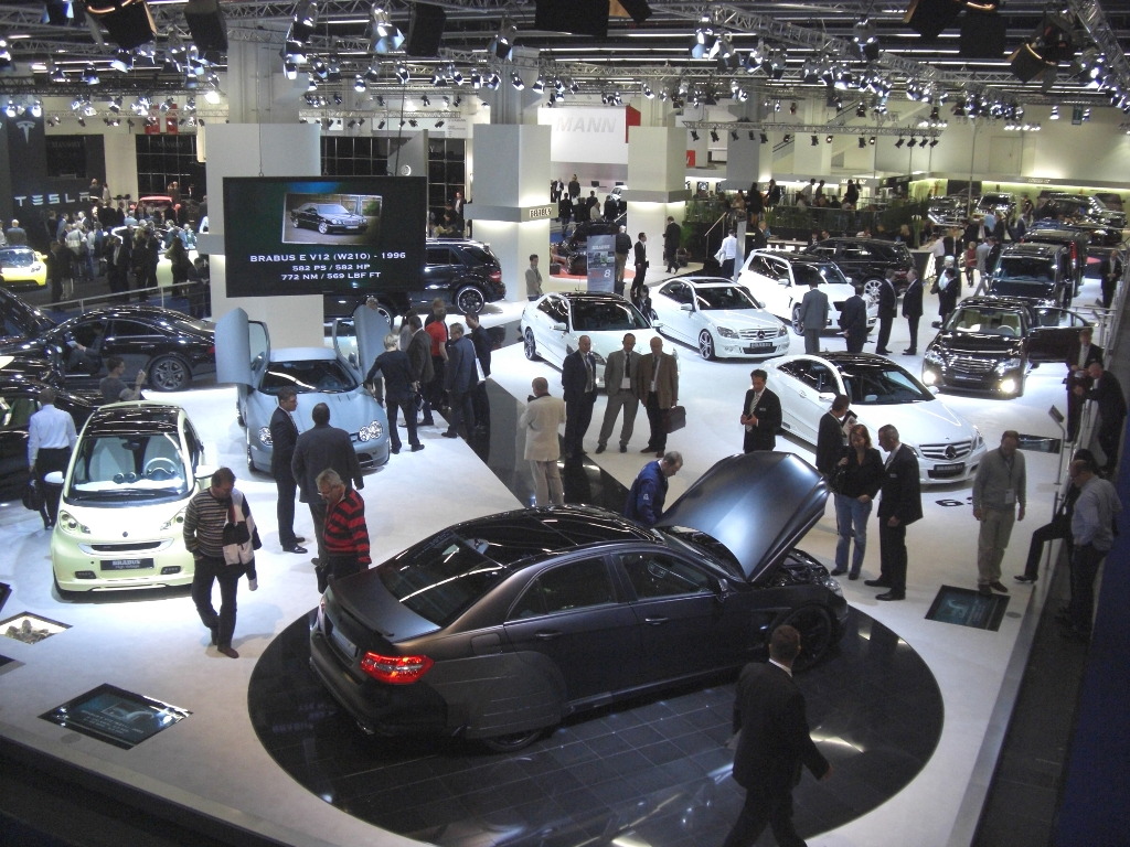 IAA Frankfurt: IAA 2009: Brabus-Kontrastprogramm