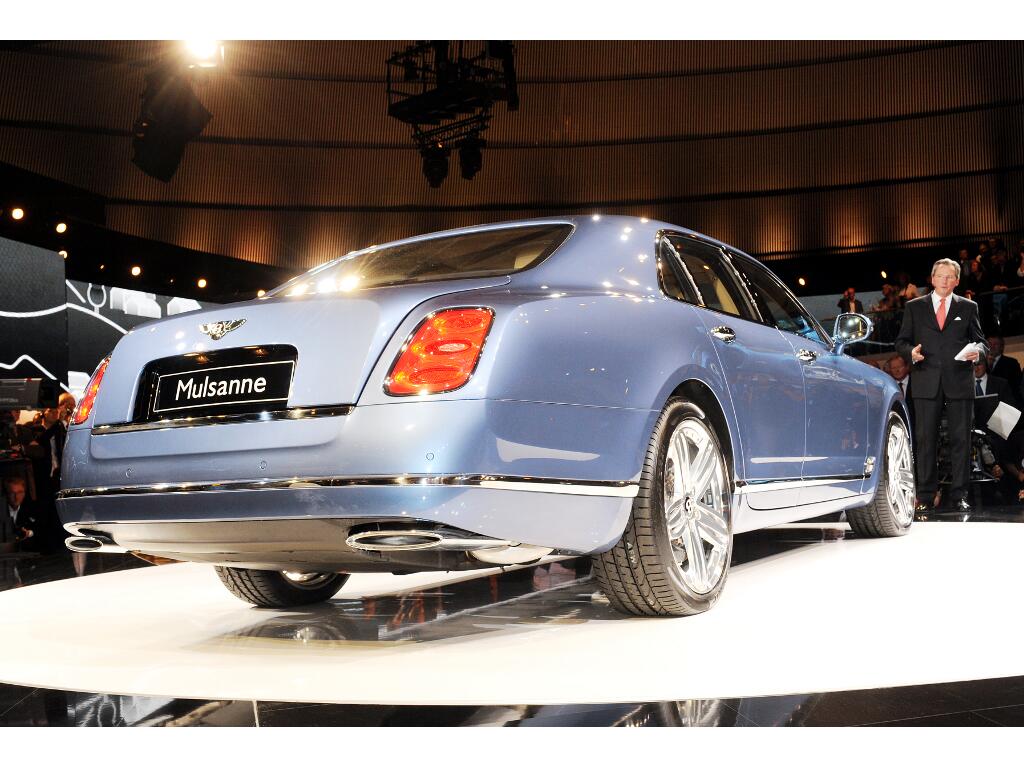 IAA Frankfurt: IAA 2009: Die Ablösung für den Arnage fährt vor
