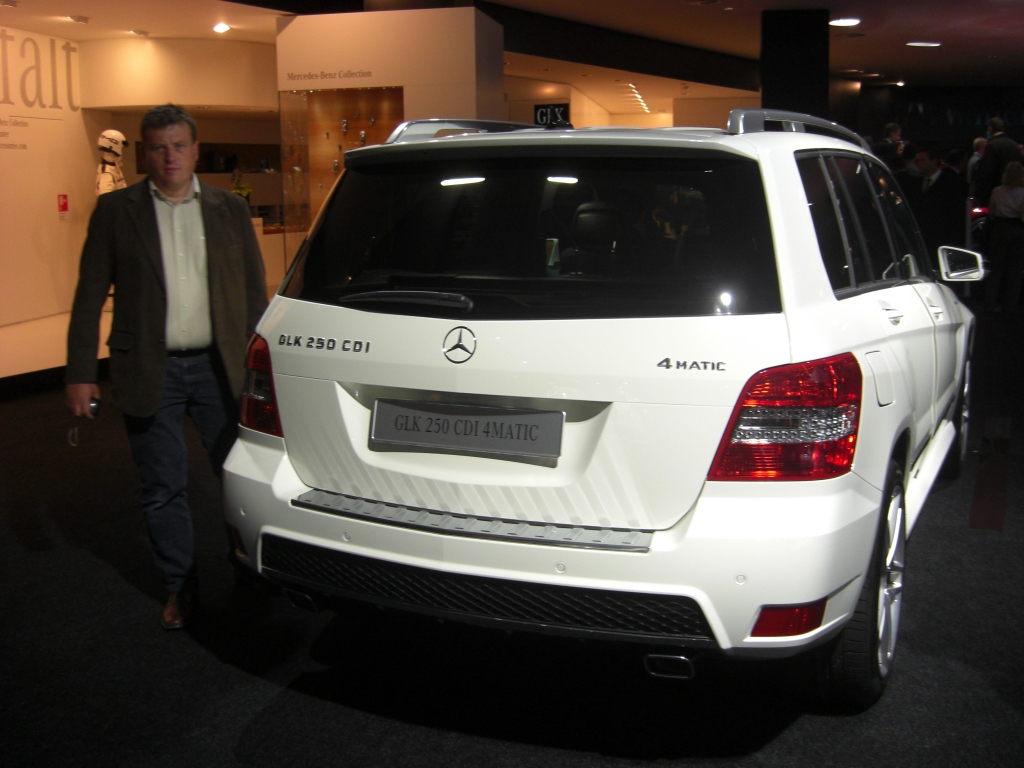 IAA Frankfurt: IAA 2009: Mercedes-Benz GLK mit Heckantrieb