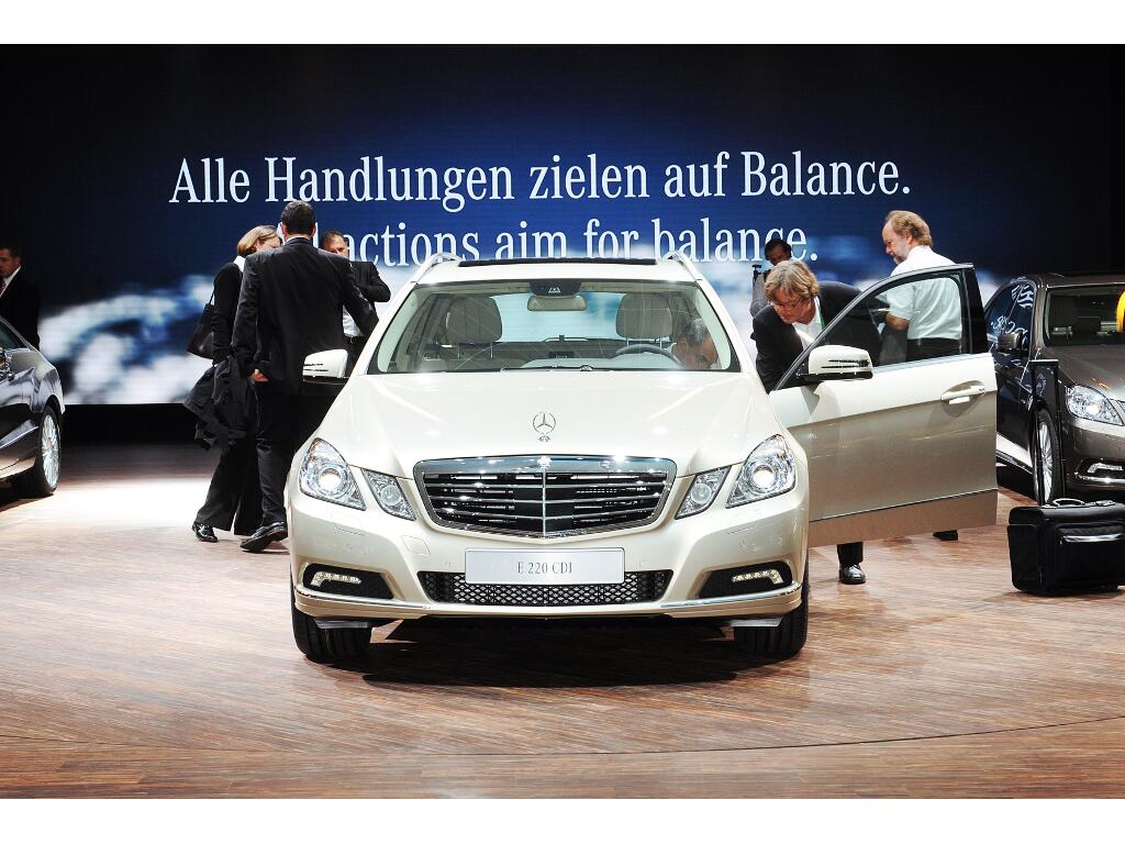 IAA Frankfurt: IAA 2009: Powerplay im Kofferraum