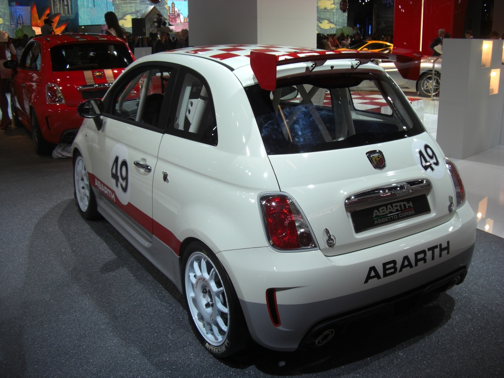 IAA Frankfurt: IAA 2009 Rundgang: Abarth 695 Tributo Ferrari