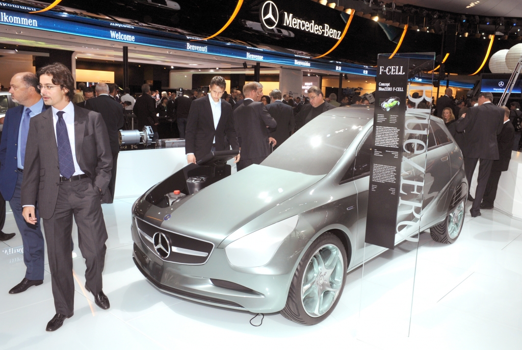 IAA Frankfurt: IAA 2009 Rundgang: Mercedes-Benz BlueZero | Foto: UnitedPictures