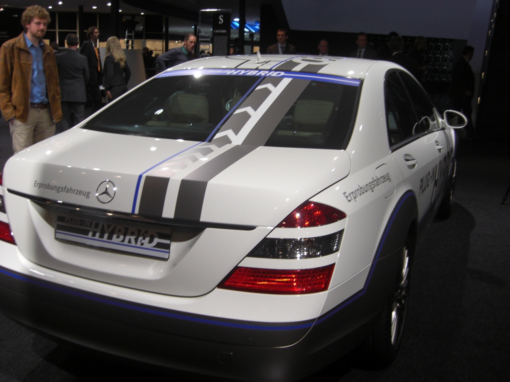 IAA Frankfurt: IAA 2009 Rundgang: Mercedes-Benz S-Klasse als Vollhybrid-Studie