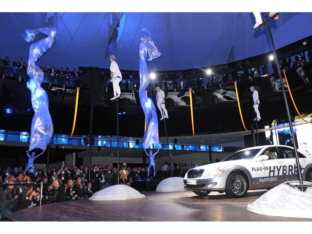 IAA Frankfurt: IAA 2009 Rundgang: Mercedes-Benz S-Klasse als Vollhybrid-Studie | Foto: UnitedPictures