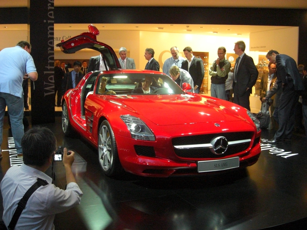IAA Frankfurt: IAA 2009 Rundgang: Mercedes-Benz SLS AMG Flügeltürer