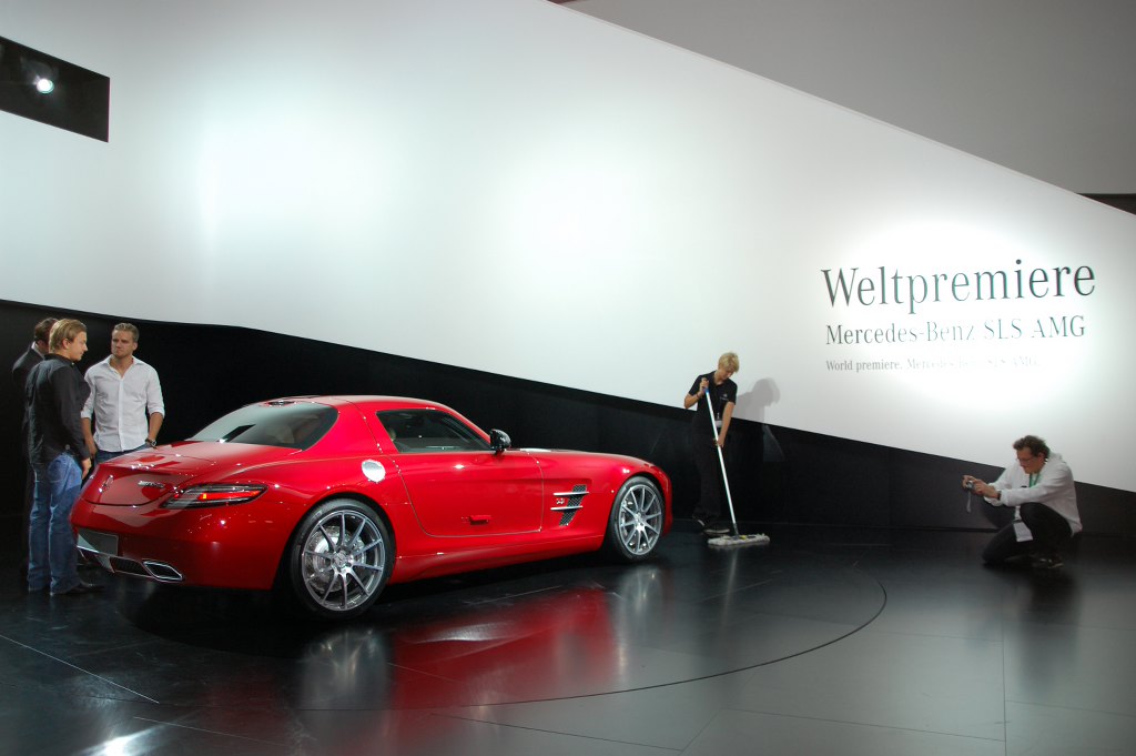 IAA Frankfurt: IAA 2009 Rundgang: Mercedes-Benz SLS AMG Flügeltürer