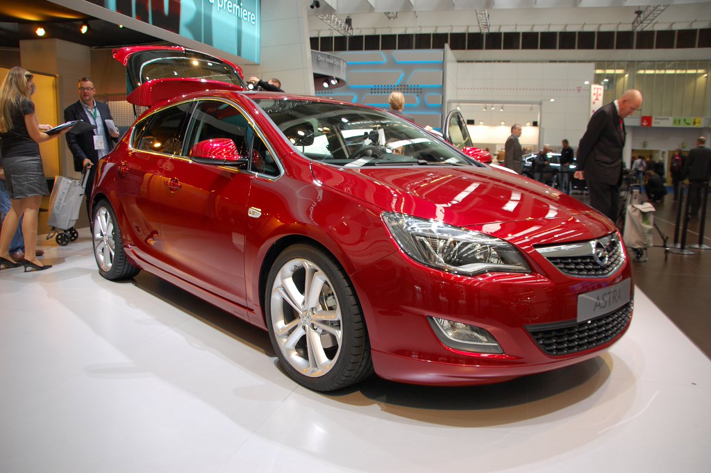 IAA Frankfurt: IAA 2009 Rundgang: Opel Astra