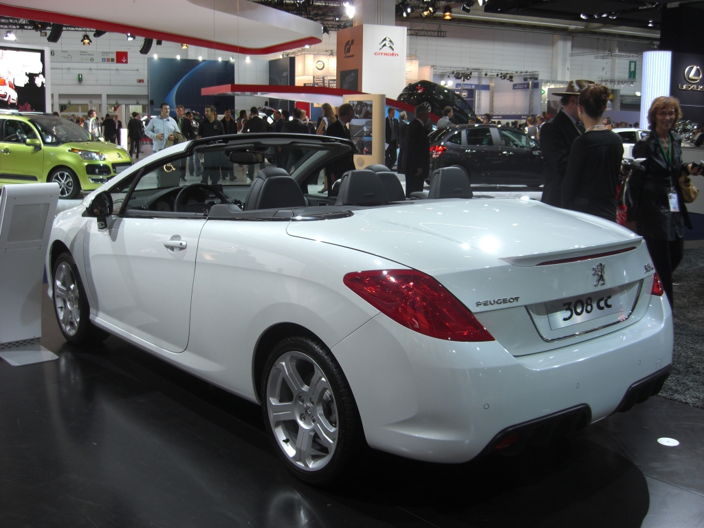 IAA Frankfurt: IAA 2009 Rundgang: Peugeot 308 CC
