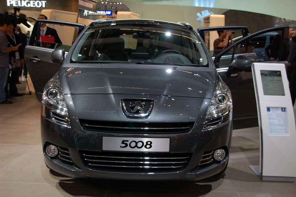 IAA Frankfurt: IAA 2009 Rundgang: Peugeot 5008