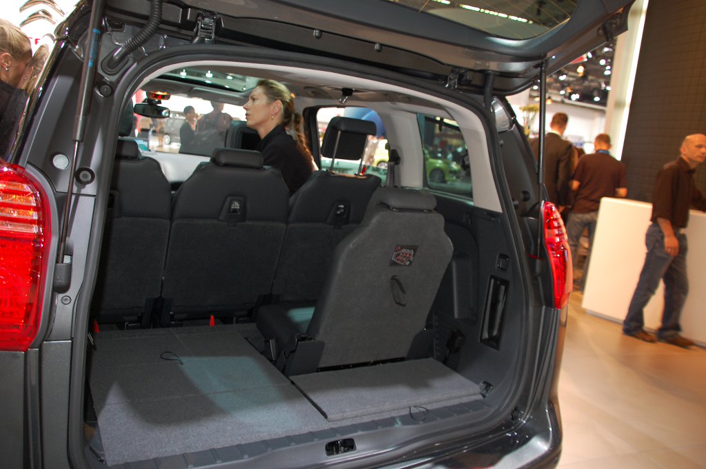 IAA Frankfurt: IAA 2009 Rundgang: Peugeot 5008