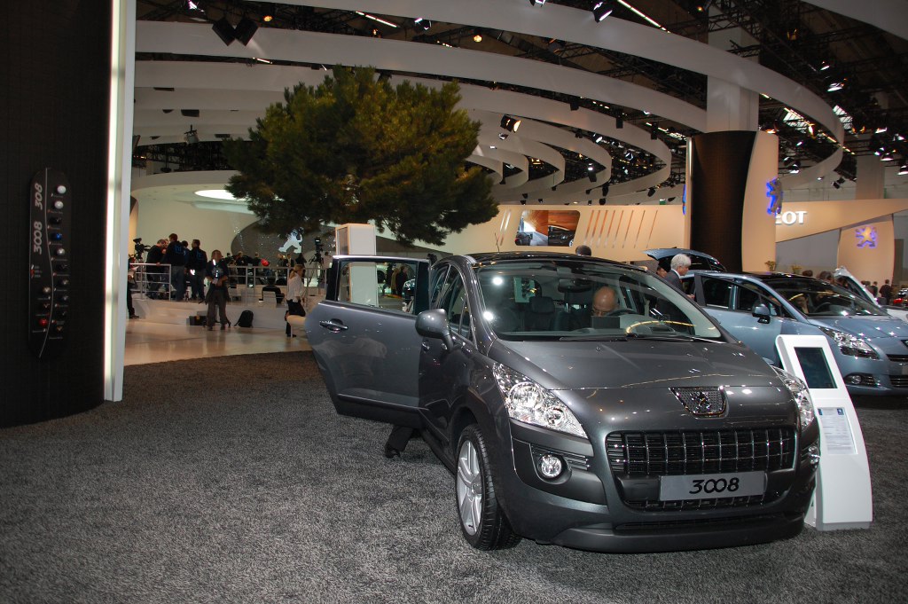 IAA Frankfurt: IAA 2009 Rundgang: Peugeot 5008