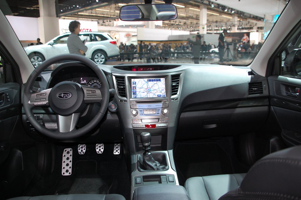 IAA Frankfurt: IAA 2009 Rundgang: Subaru Legacy und Outback als Europapremiere