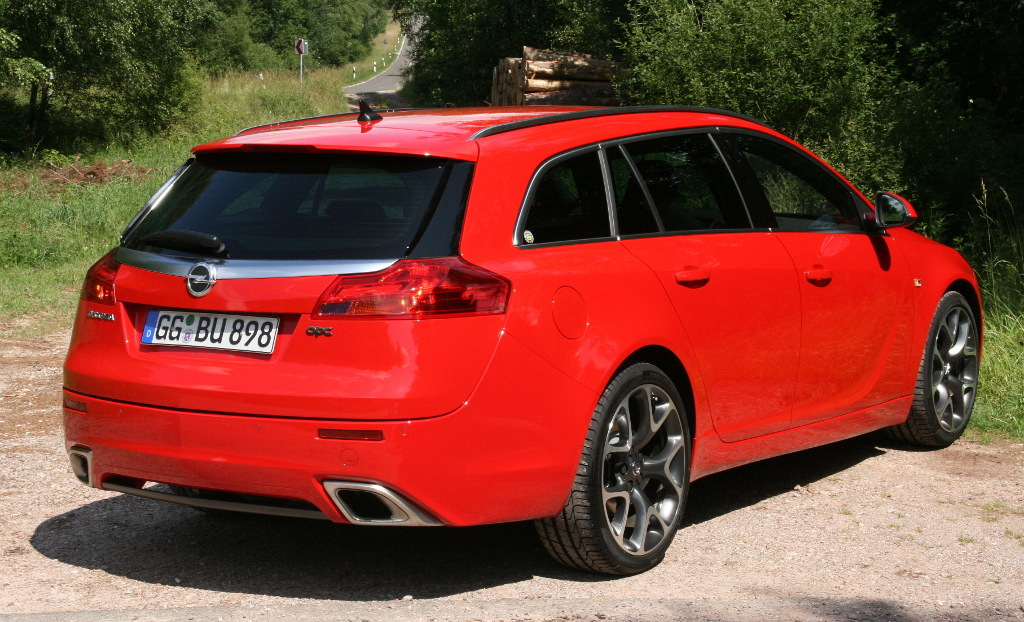Insignia: Presse-Präsentation Opel Insignia OPC: Wettbewerbsfähiges Angebot