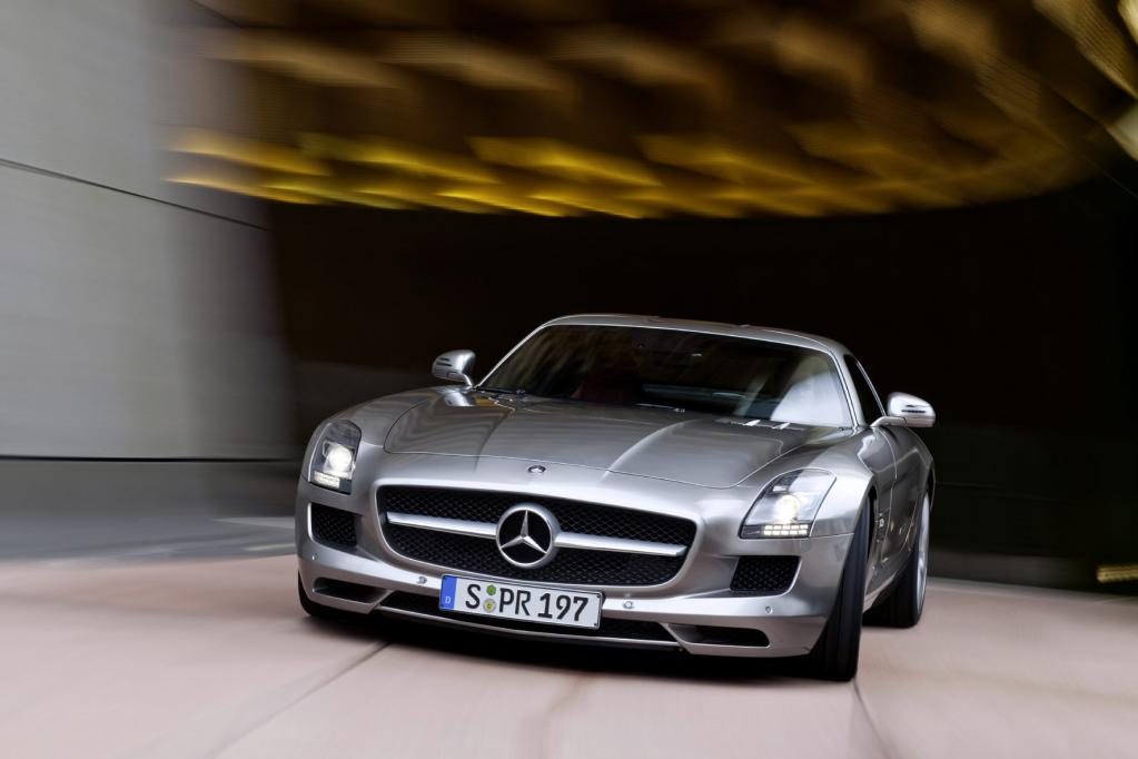 Mercedes Flügeltür-Sportler ab 177 310 Euro 
