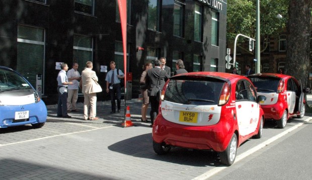 Mitsubishi i-MiEV fährt im Ruhrgebiet