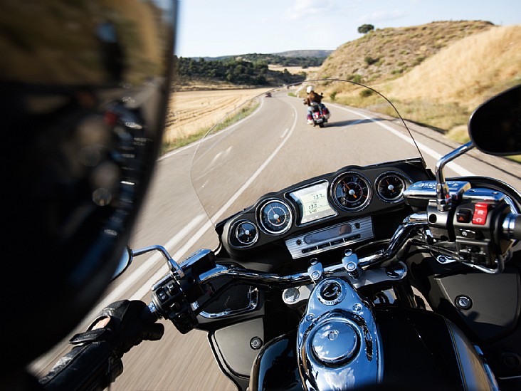Motorradmarken: Fahrbericht Kawasaki VN 1700 Voyager: Hinterm Horizont geht es weiter 