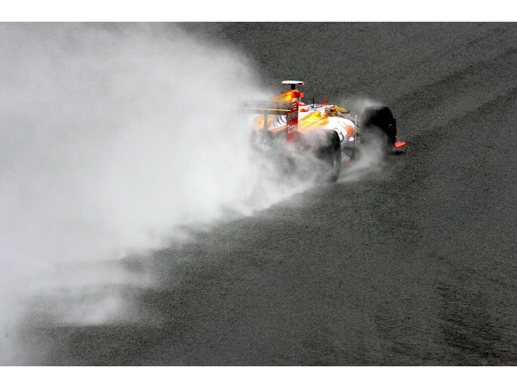 Motorsport: Belgien GP: Räikkönen gewinnt in Spa