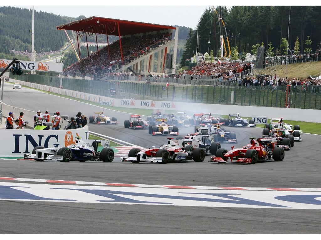 Motorsport: Belgien GP: Räikkönen gewinnt in Spa