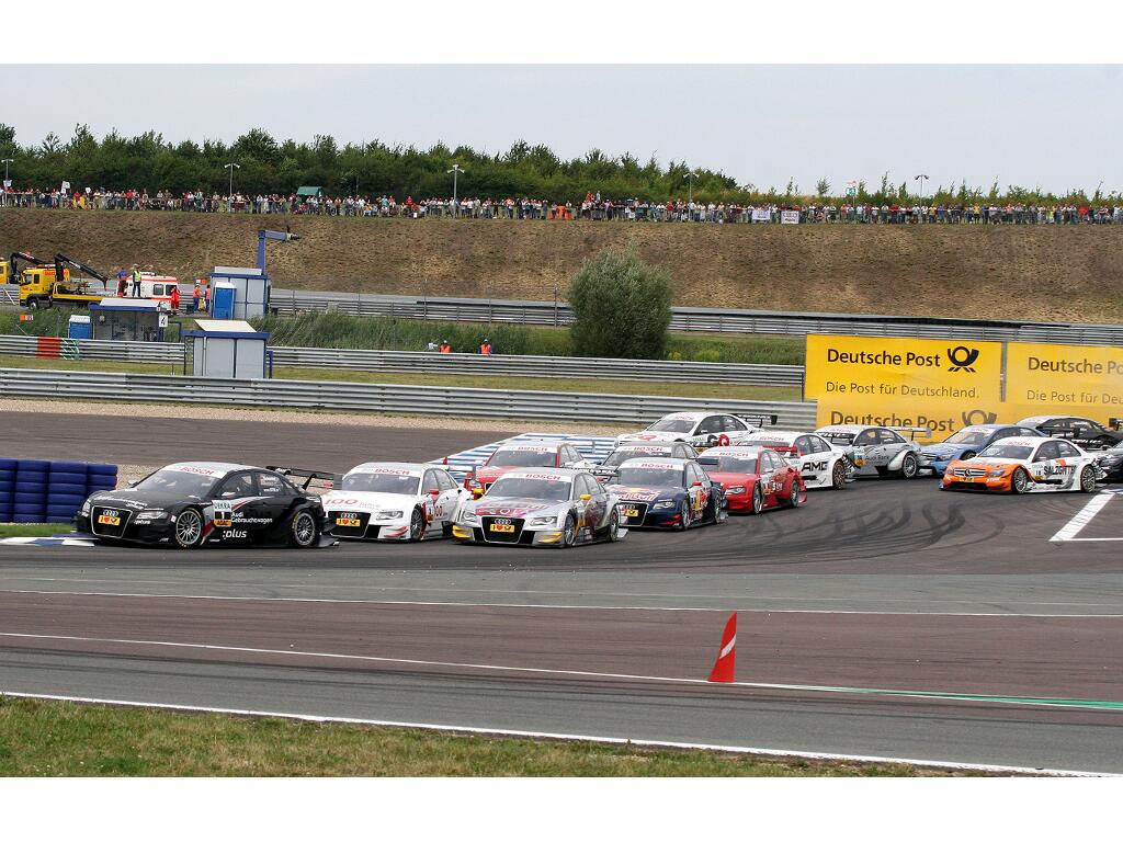 Motorsport: Schumacher verpasste Punkte nur knapp: Verdammte Durchfahrtsstrafe Foto: mspb