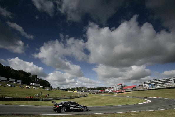 Timo Scheider toppt Warm-Up: Audi wieder vor Mercedes