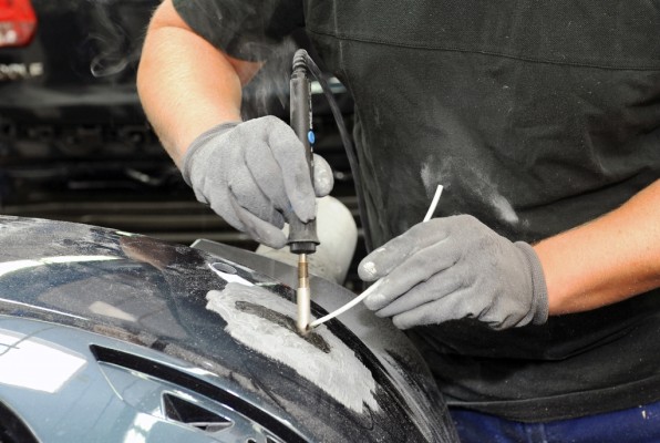 Umweltstudie: Reparieren ist günstiger als Erneuern