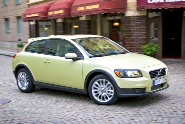 Volvo erprobt sein erstes Elektrofahrzeug