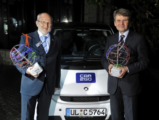 Zwei ÖkoGlobes für Daimler
