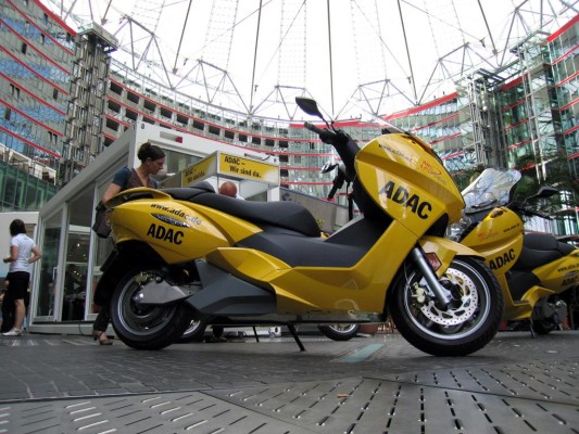 ADAC auf eCarTec 2009