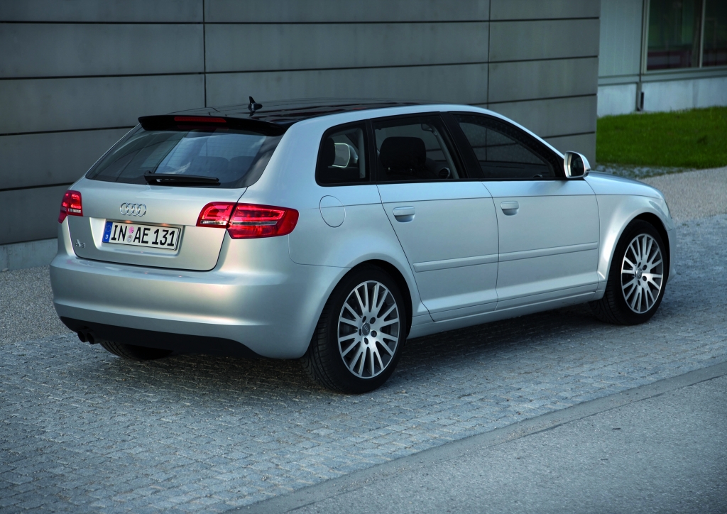 Audi-Weltpremiere: Kombination Start-Stopp-Funktion mit Automatikgetriebe