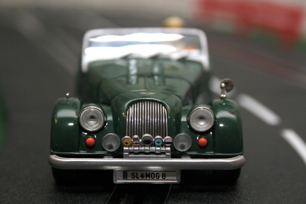 Carrera feiert mit zwei Modellen 100 Jahre Morgan